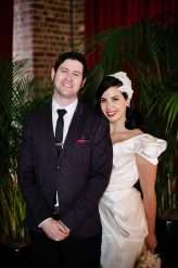 tropical-tiki-bar-wedding-37