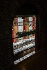 tropical-tiki-bar-wedding-47