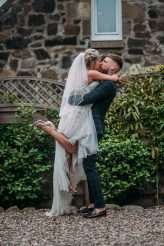 laidback-restaurant-wedding-with-35-guests-51