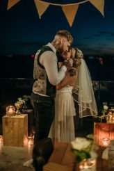 laidback-restaurant-wedding-with-35-guests-70