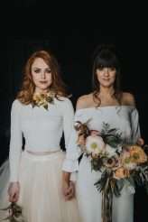 light-vs-dark-a-pre-raphaelite-inspired-same-sex-wedding-shoot-12