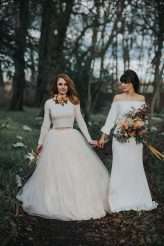 light-vs-dark-a-pre-raphaelite-inspired-same-sex-wedding-shoot-27