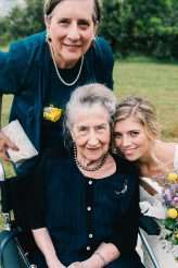 yellow-white-lavender-beach-wedding-in-sydney-15