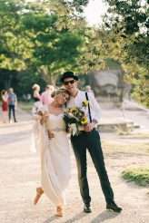 yellow-white-lavender-beach-wedding-in-sydney-40