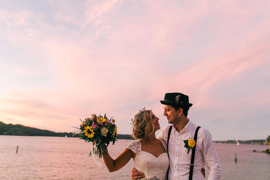 yellow-white-lavender-beach-wedding-in-sydney-44