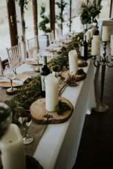 boho-inspired-shakespearean-wedding-in-a-cave-17