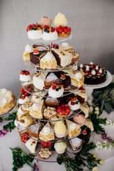 kitsch-summer-wedding-at-ridge-farm-35