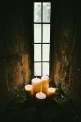 medieval-castle-wedding-with-owls-faeries-spray-painted-animals-12