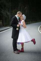 comfortable-and-colourful-czech-republic-wedding-32
