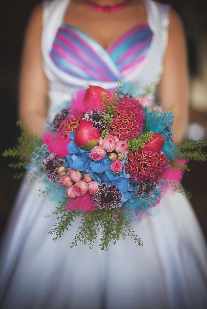 comfortable-and-colourful-czech-republic-wedding-8