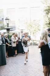 an-anti-cookie-cutter-and-unscripted-wedding_mackenseyalexander-17