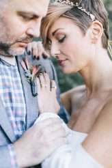 an-anti-cookie-cutter-and-unscripted-wedding_mackenseyalexander-29