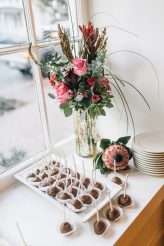 an-anti-cookie-cutter-and-unscripted-wedding_mackenseyalexander-46