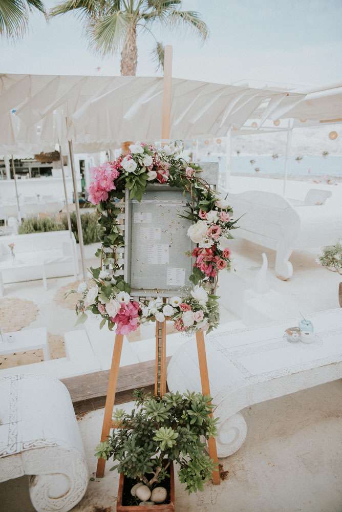 Chilled Beach Wedding Inspired by Bougenvillia (16)