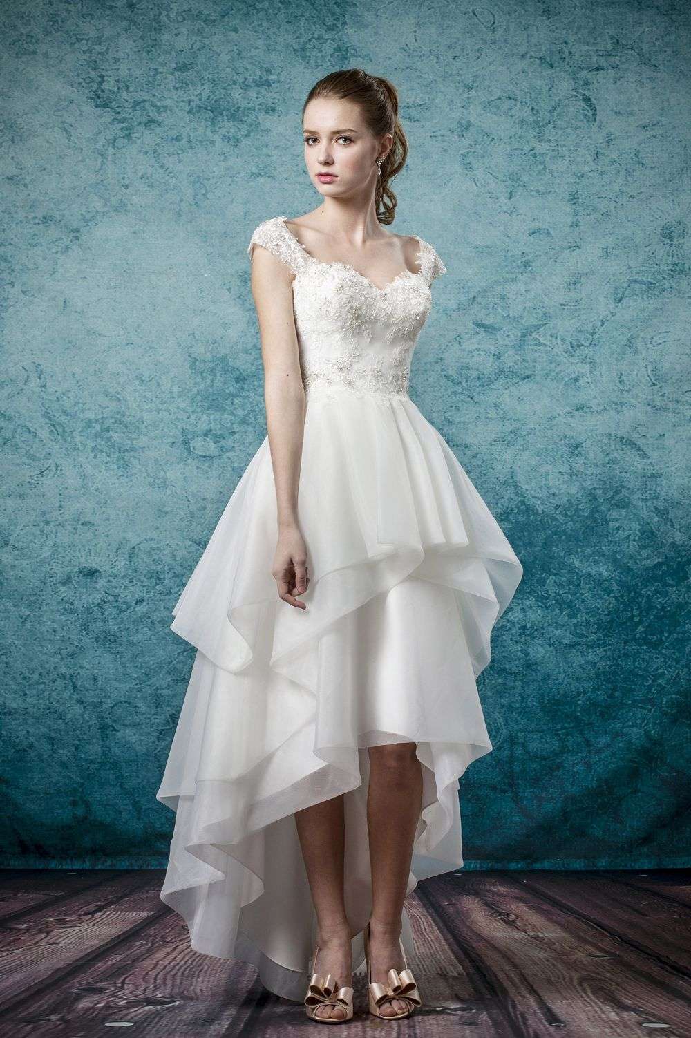Win a Made-to-Measure Wedding Dress from Leis Atelier! (5)