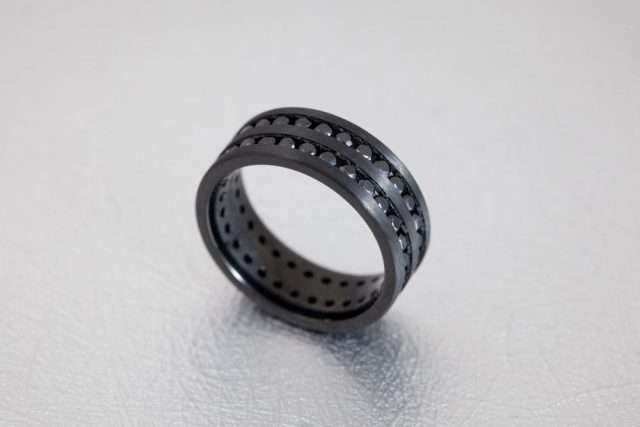 Design the Alternative Wedding Ring You've Always Wanted with CustomMade (10)
