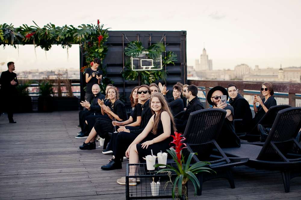 City Jungle Rooftop Wedding in Moscow (10)