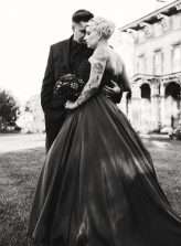 Romantic Gothic & Addams Family Wedding (21)