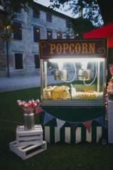 Family-Focused Carnival Wedding in Venice (63)