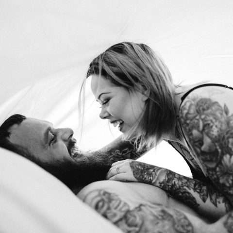 tattooed couples boudoir (14)