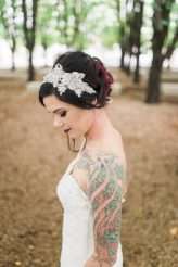 Soft Yet Edgy Wedding with Vintage Touches (14)