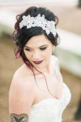 Soft Yet Edgy Wedding with Vintage Touches (19)