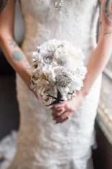 Soft Yet Edgy Wedding with Vintage Touches (29)