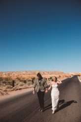 Sunset Photos, Hot Dogs & The Oldest Bar in Vegas A Relaxed Old School Las Vegas Wedding (28)