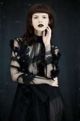 paint it black_gothic bridal shoot for rocknrollbride magazine (4)