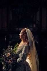 Ethereal, Dark and Romantic Wedding in Prague (19)