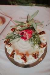 Eclectic & Relaxed Vegan Pub Party Wedding (37)