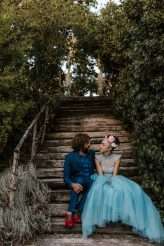 Tuscan Pool Party Wedding With Frida Kahlo Bride & All the Guests in White (47)