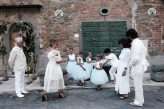 Tuscan Pool Party Wedding With Frida Kahlo Bride & All the Guests in White (7)