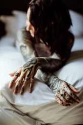 come as you are_iz and co editorial for rock n roll bride (2)