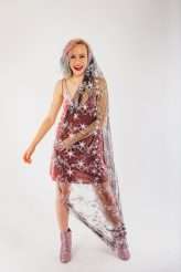 n Roll Bride Confetti Shoot