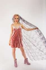 n Roll Bride Confetti Shoot