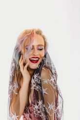 n Roll Bride Confetti Shoot