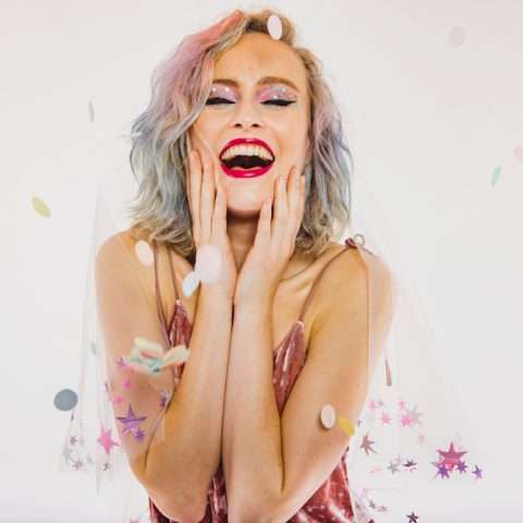 n Roll Bride Confetti Shoot