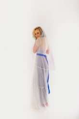 n Roll Bride Confetti Shoot