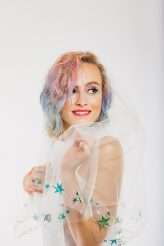 n Roll Bride Confetti Shoot