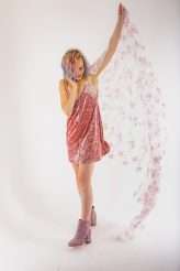 n Roll Bride Confetti Shoot