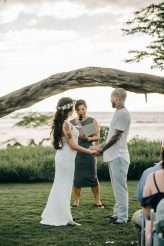 Minimalist & Tropical Maui Beach Wedding (12)