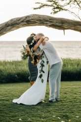 Minimalist & Tropical Maui Beach Wedding (21)