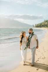 Minimalist & Tropical Maui Beach Wedding (35)
