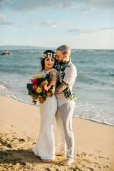 Minimalist & Tropical Maui Beach Wedding (41)