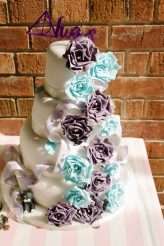 Wonderland Meets a 1950s Street Party (42)