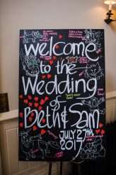 A Sequin & Glitter-Filled Wedding with a Carnival Atmosphere (3)