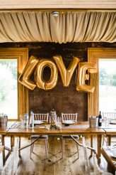 A Sequin & Glitter-Filled Wedding with a Carnival Atmosphere (39)