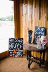 A Sequin & Glitter-Filled Wedding with a Carnival Atmosphere (44)