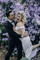 Classic Hollywood Wedding in a Botanical Garden With a Blonde Bombshell Bride (42)